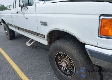 1989 Ford F250 из США, поврежденный, VIN 1FTHX26G9KKA83837